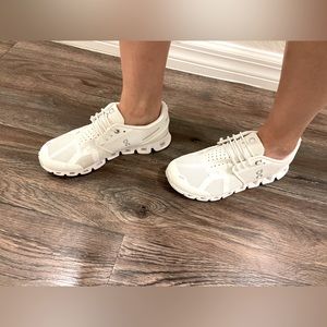 ON Cloud All White Sneakers, Women’s 6